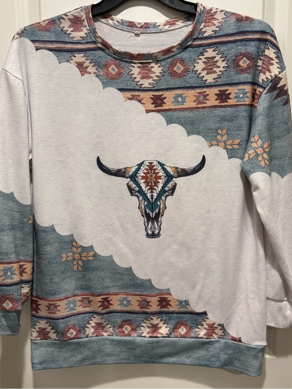 Women’s Southwestern Printed Crewneck Lightweight Sweatshirt SZ-Medium